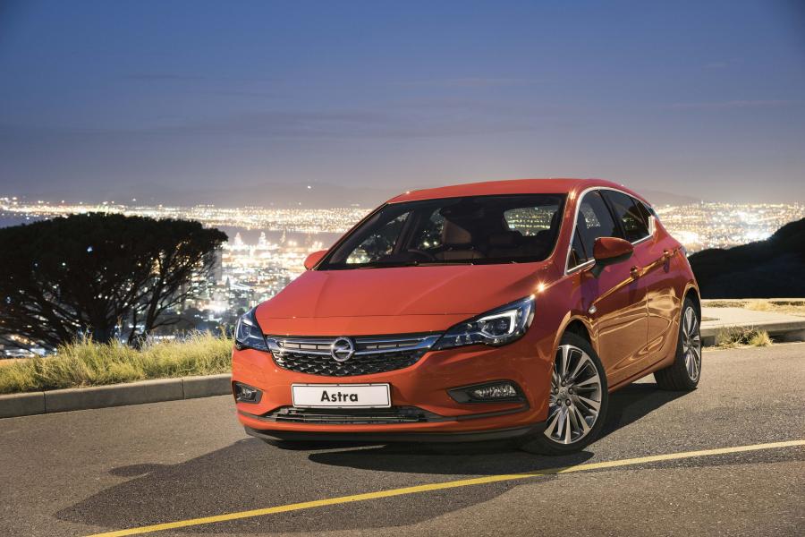  Opel Astra 2016 года  (ZA) (фото 3 из 40)